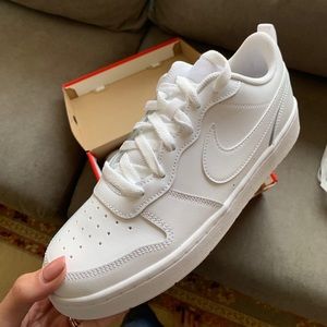 Youth Nike Borough Low 2